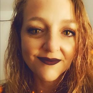 Meet your Posher, Meshell